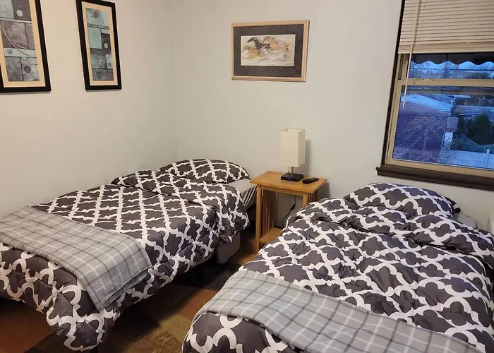 Great Chicago Getaway 2 Bedrooms Sleeps 1 To 4